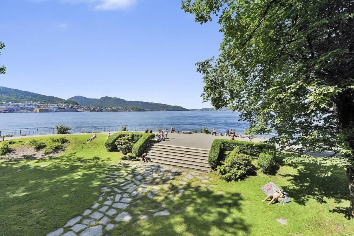 Dinbnb Apartments I Mid-City Luxury With Mini Balcony And Smart Tv & Sound System Bergen Eksteriør billede
