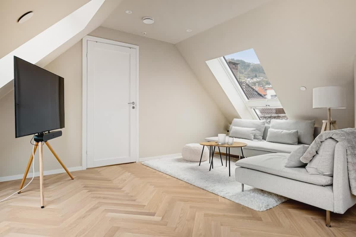 Dinbnb Apartments I Mid-City Luxury With Mini Balcony And Smart Tv & Sound System Bergen Eksteriør billede
